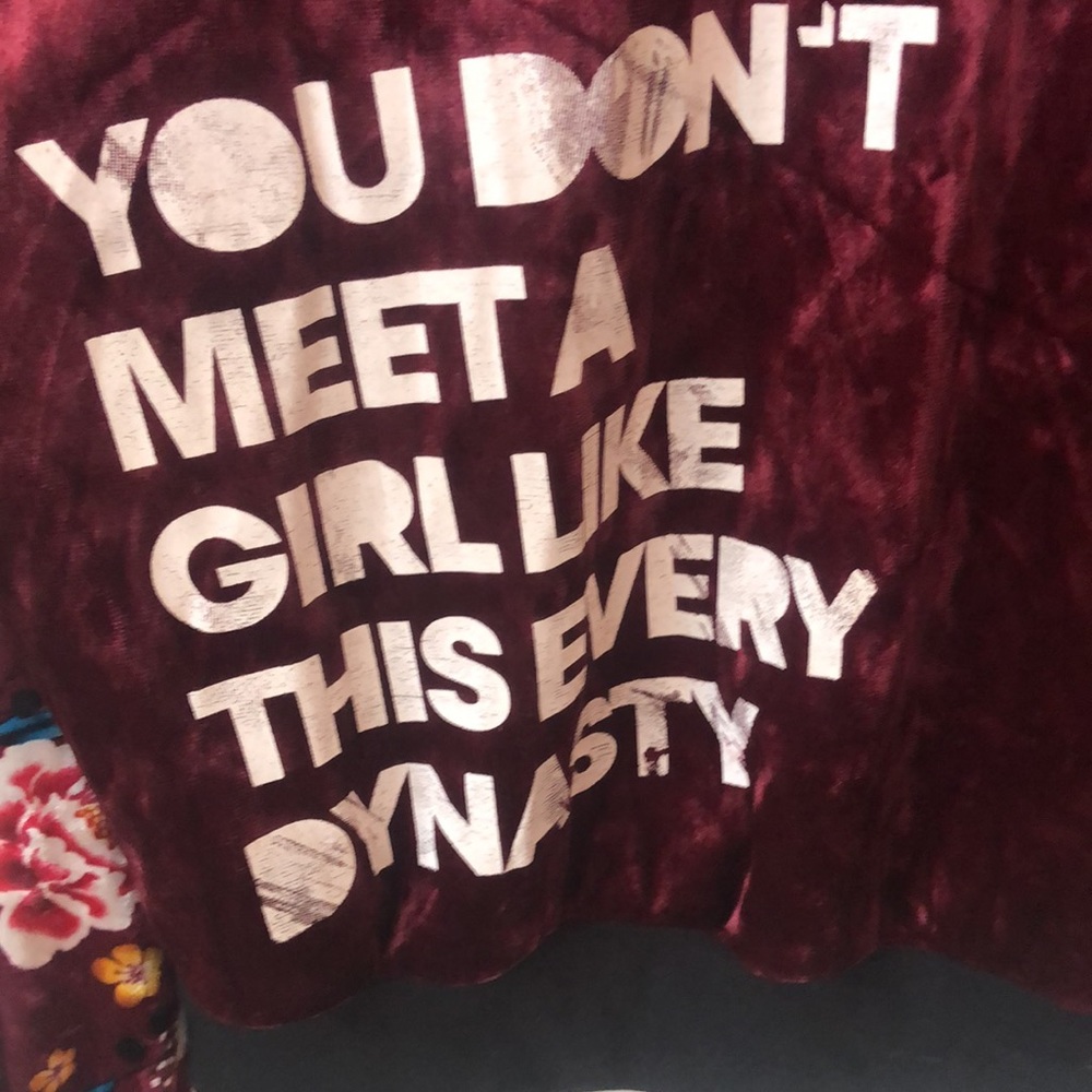 Disney Princess Mulan Velvet Sweatshirt - Picture 4 of 9